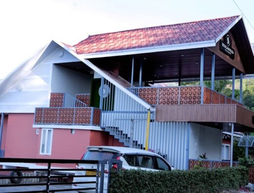 Bougainvillea Homestay