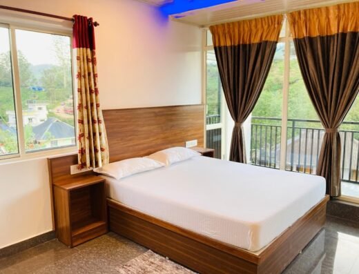 CARMEL HOMESTAY
